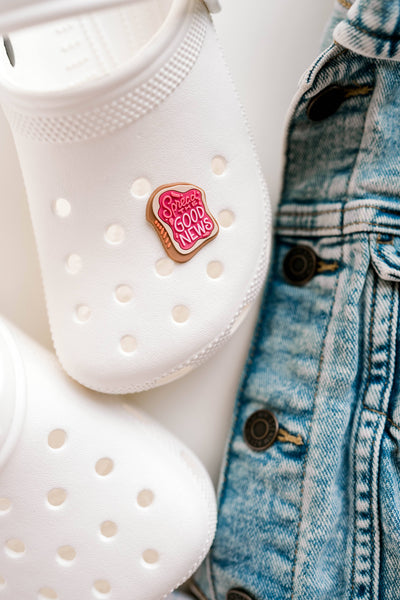 Spread the Good News Shoe Charm – Dear Heart